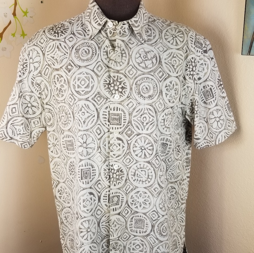 L Tori Richardson Hawaiian print